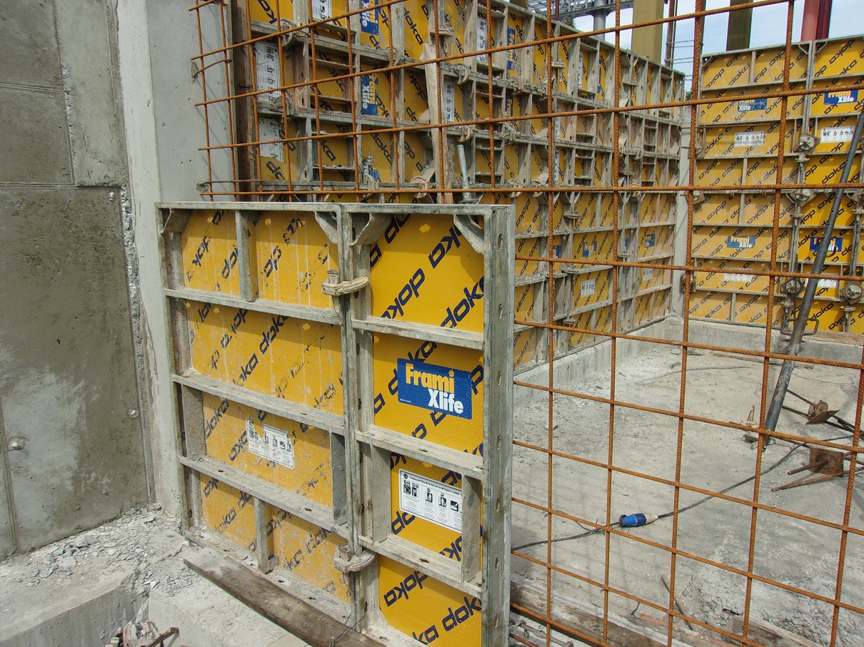 Y. P. F - Refinería La Plata